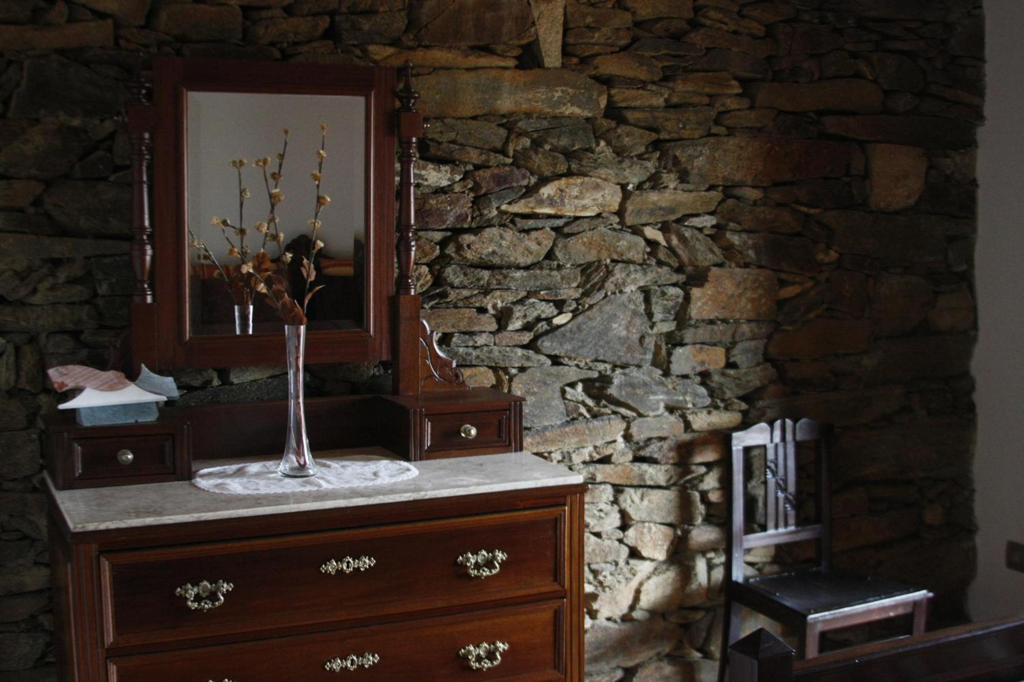 Hostal Bairro Do Casal - Turismo D'Aldeia Vila Nova de Foz Cõa Habitación foto
